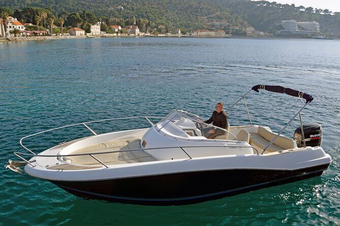 4h trip from Dubrovnik to the Elafiti islands with Atlantic 750 - The 4-hour Atlantic 750 rhythm from Port Gruž
