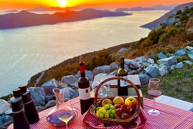 Authentic private viewpoint wine&dine tour - How This Tour Fits Different Travelers