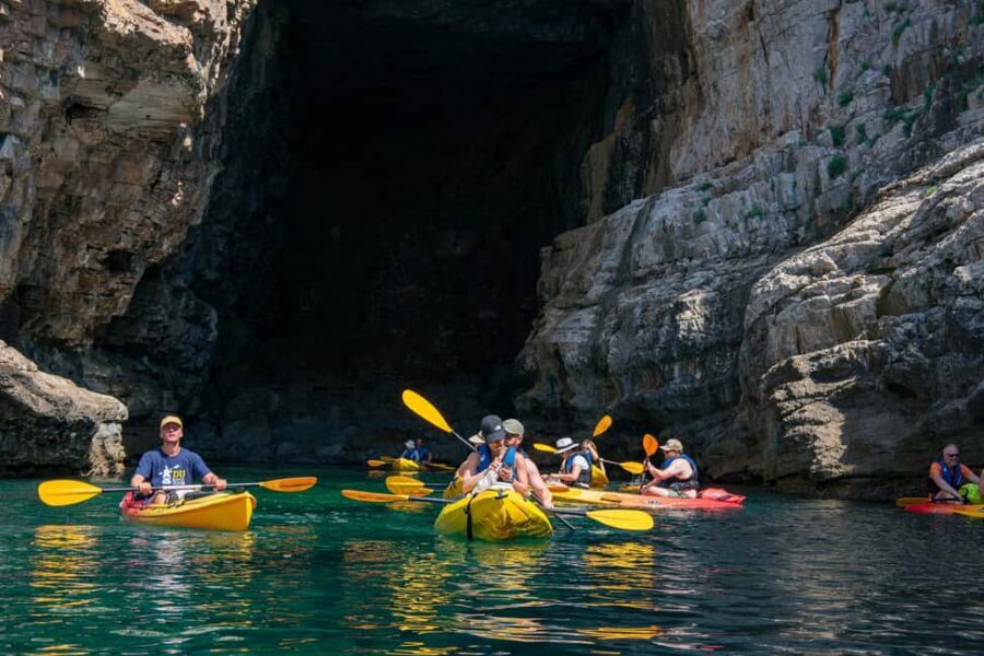 Dubrovnik: 2 or 3-Hour Morning Kayaking & Snorkeling Tour - Meeting at Pile Gate and getting geared up