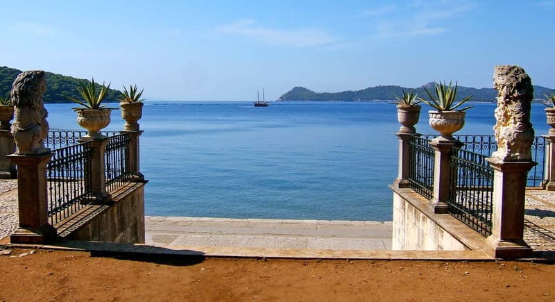 Dubrovnik: 3 Island Boat Tour with Lunch and Guide - Swimming, snorkeling, and what to bring (so the day stays fun)