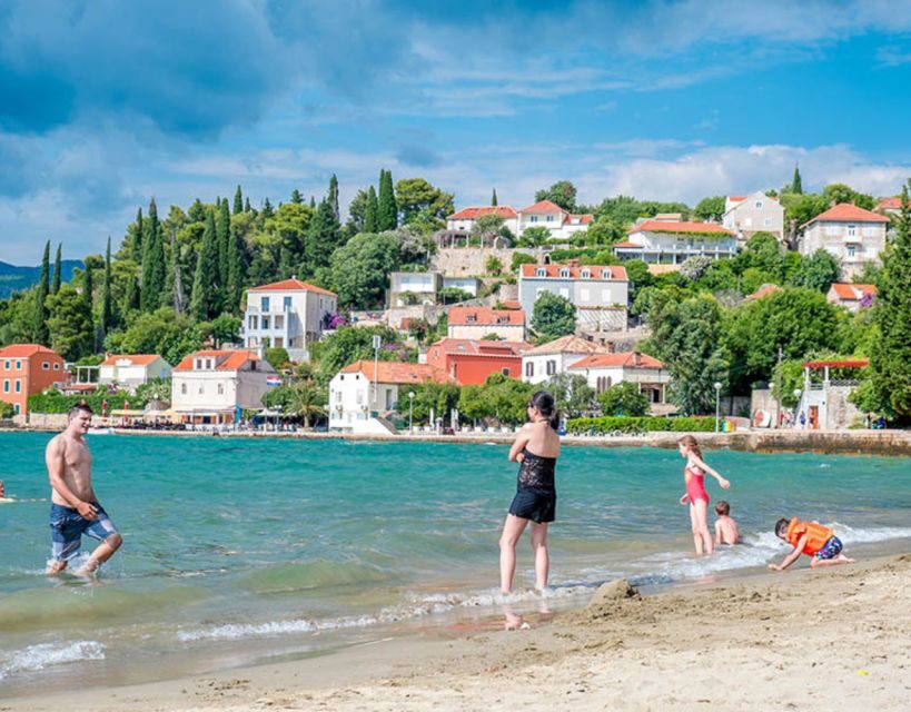 Dubrovnik: Elaphiti Islands Day Trip with Lunch - Koločep: greenery, walking breaks, and sea time