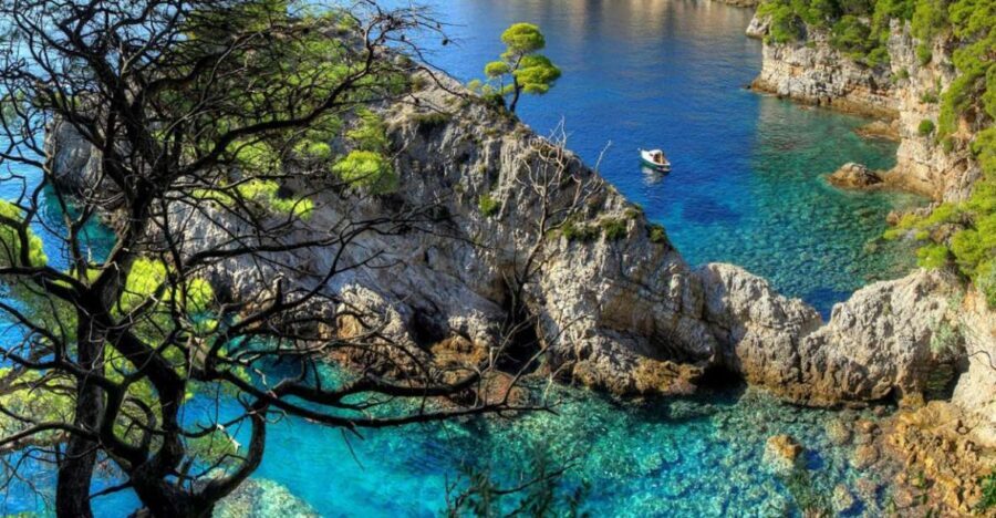 Dubrovnik: Elaphiti Islands Day Trip with Lunch - How the day starts: meeting on the big blue Emili