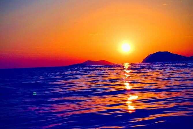 Dubrovnik: Golden Hour Sunset Cruise with Drinks - Key things to know before you go