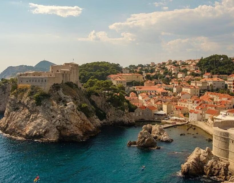 Dubrovnik: Group Tour & Panoramic Cruise - Old Town Port: Meeting Ruža and Getting On Board