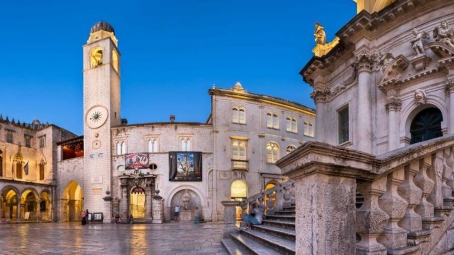 Dubrovnik: Old Town and City Walls Guided Walking Tour - Best Photo Opportunities: Where to Look During the Two Hours
