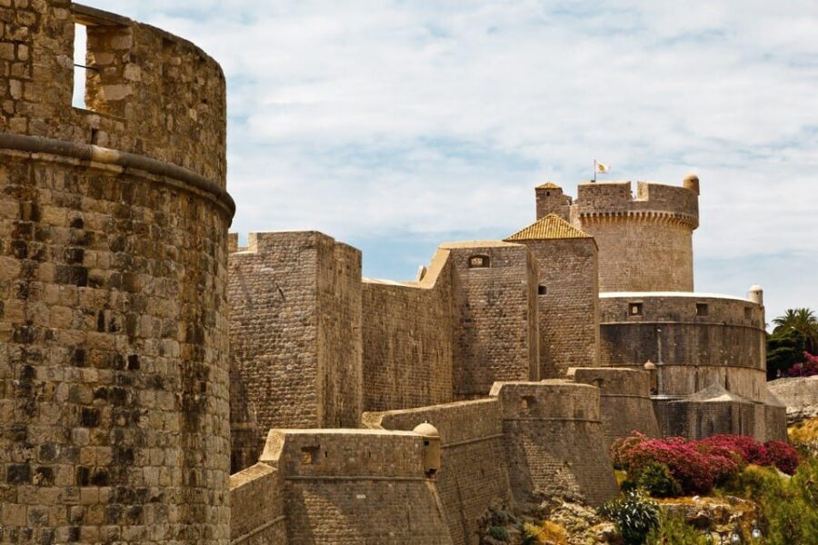 Dubrovnik: Old Town & City Walls Guided Tours Combo - Hidden Corners: Orlando’s Column, Old Port Views, and the “Everyday” Stops
