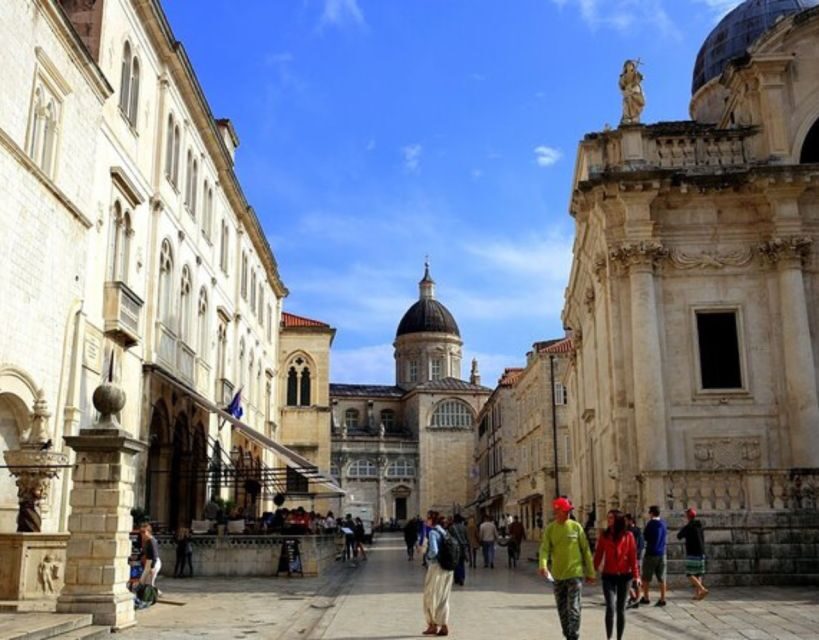 Group tour: Dubrovnik Walking Tour (1h duration, 9:30am, 6pm - Key highlights at a glance