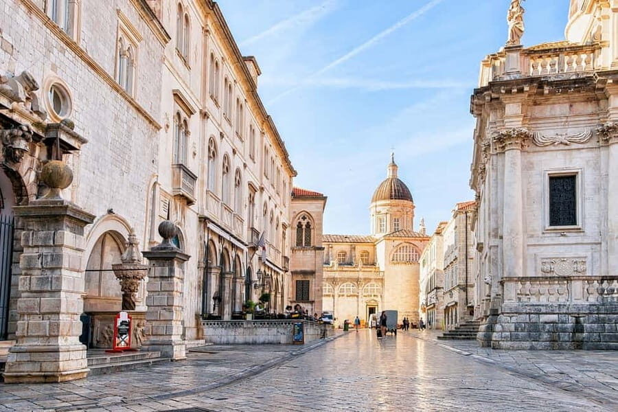 Jewish History of Dubrovnik Old Town Private Walking Tour - What the guide does that matters (licensed, small, multilingual)