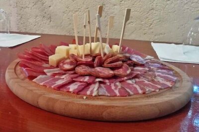 Konavle wine tasting tour from Dubrovnik with 2 vinery's - Dubrovnik pickup and the real-world timing