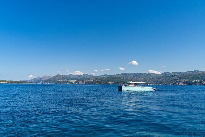 Luxury Blue Cave and Elaphiti Islands Small Group Tour - A 4-hour catamaran that actually feels like half a day