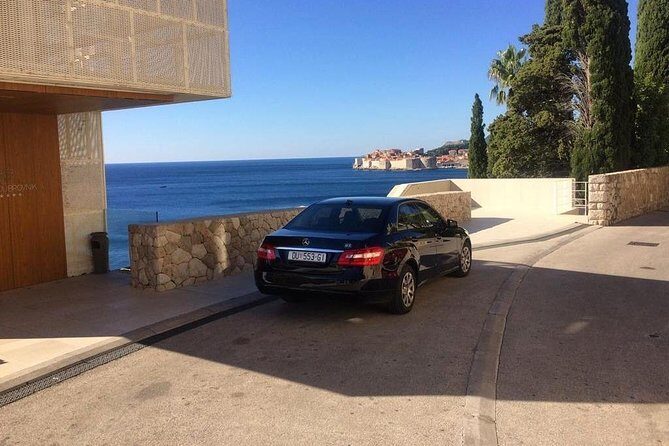 Luxury private transfer: Dubrovnik to Dubrovnik airport - Timing to the airport: how early you should book pickup
