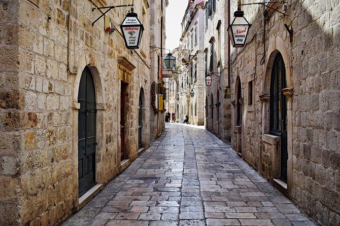 Private 2 hours Walking Tour Games of Thrones in Dubrovnik - Pace and timing: how two hours stays relaxed (or doesn’t)