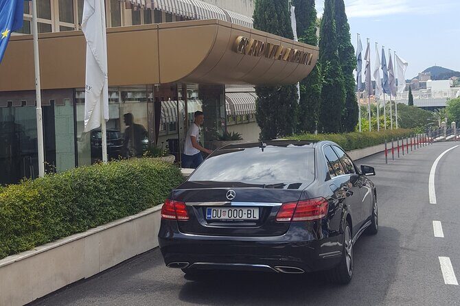 Private Departure Transfer - Dubrovnik to Dubrovnik Airport - Inside the Car: Air-Conditioning, Water, and Wi‑Fi