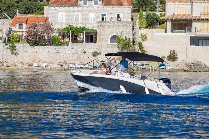 Private Tour: Wine & Sunset Experience at boat - Price and Logistics: Is $279.08 Actually Good Value?