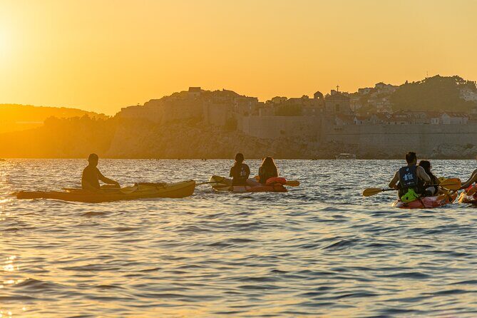 Sunset Kayaking from Lopud island - The sunset moment: seeing the Adriatic change color